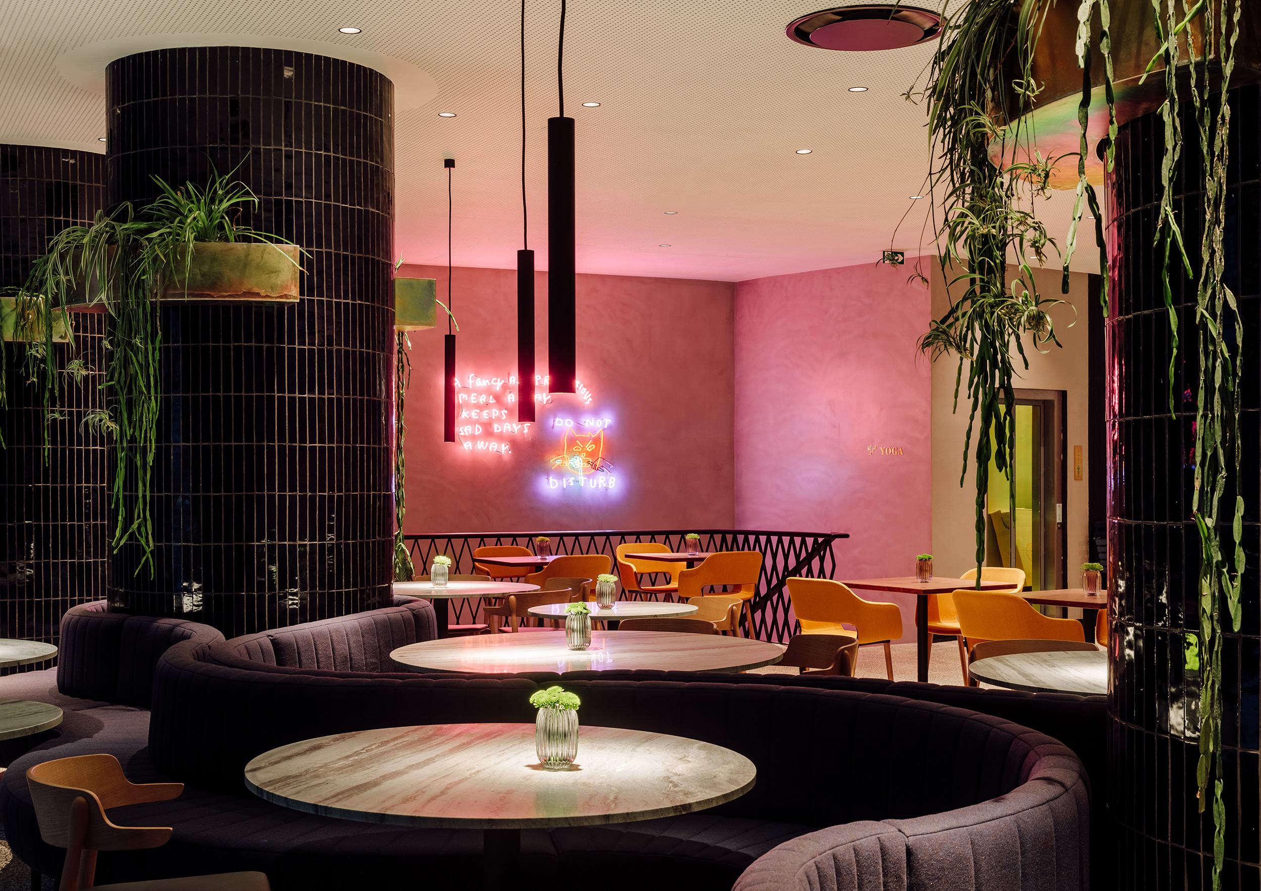 G 14 Hotel Hotel