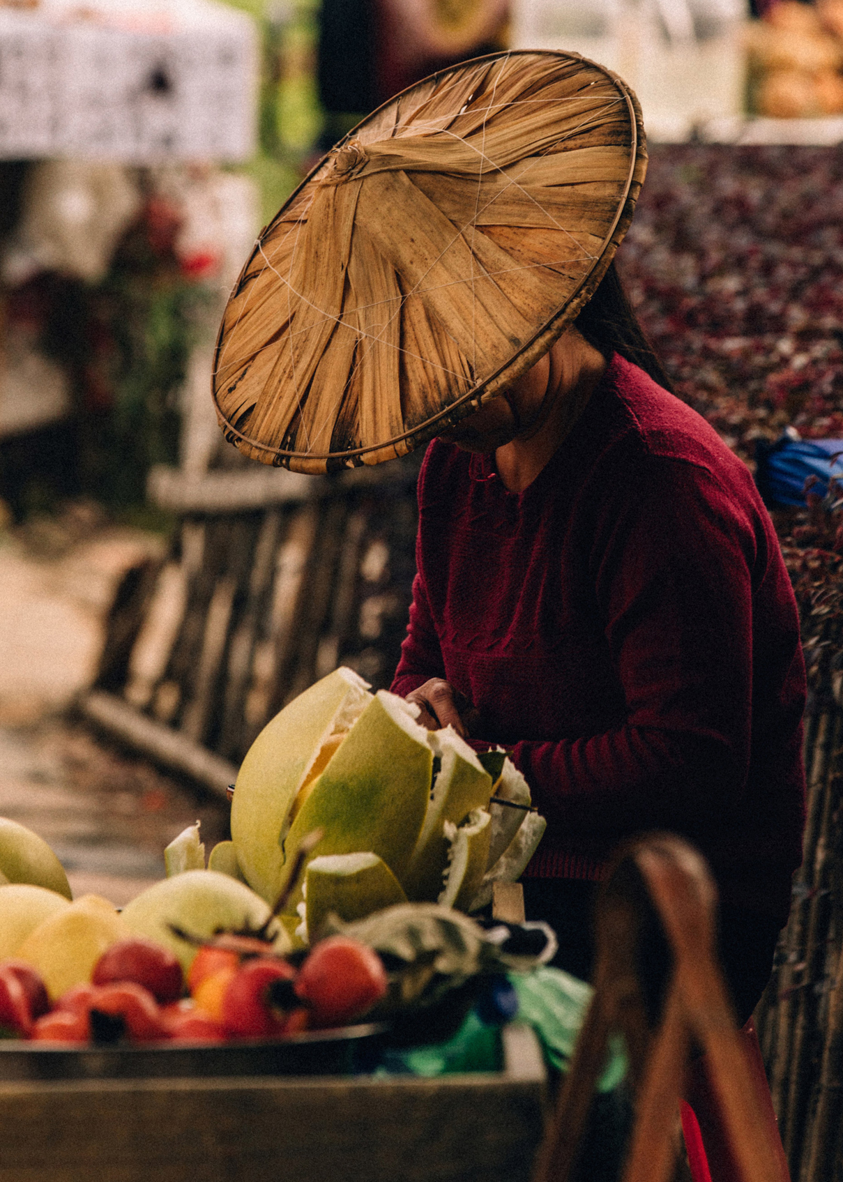1261 Destination China Women Selling Fruits