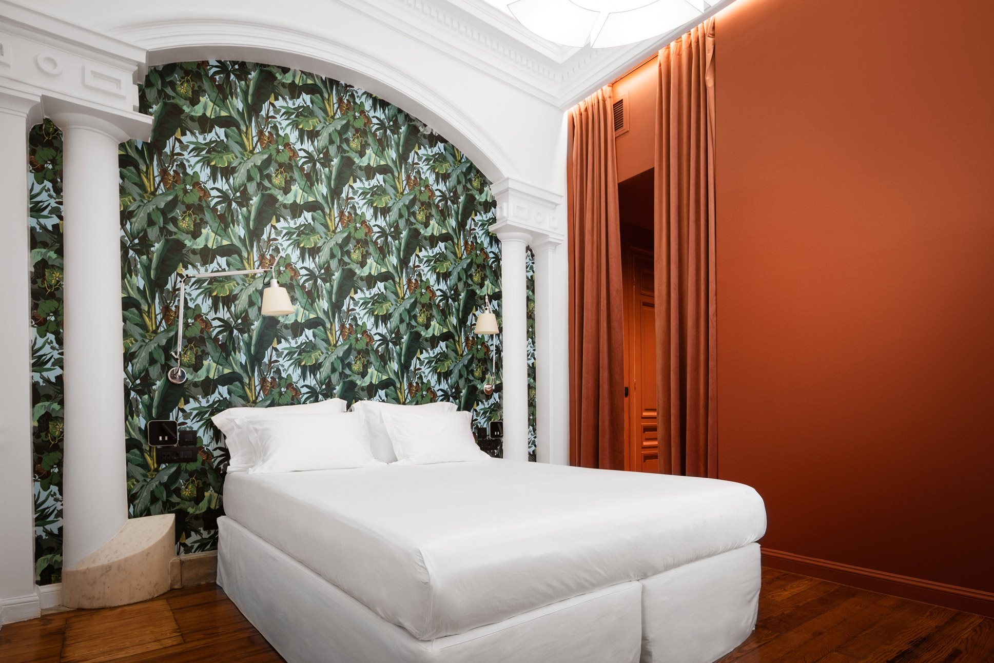 G 12 The Bold Type Hotel