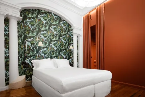 G 12 The Bold Type Hotel