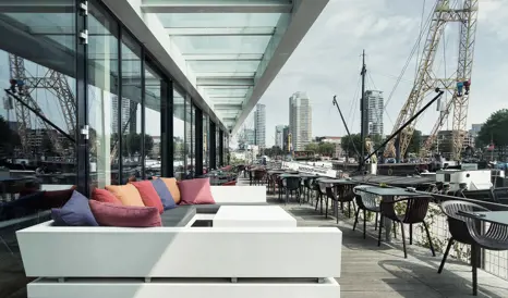 Mainport Lounge in Rotterdam