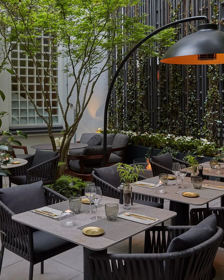 Le Cinq Codet - Restaurant in Paris, France 