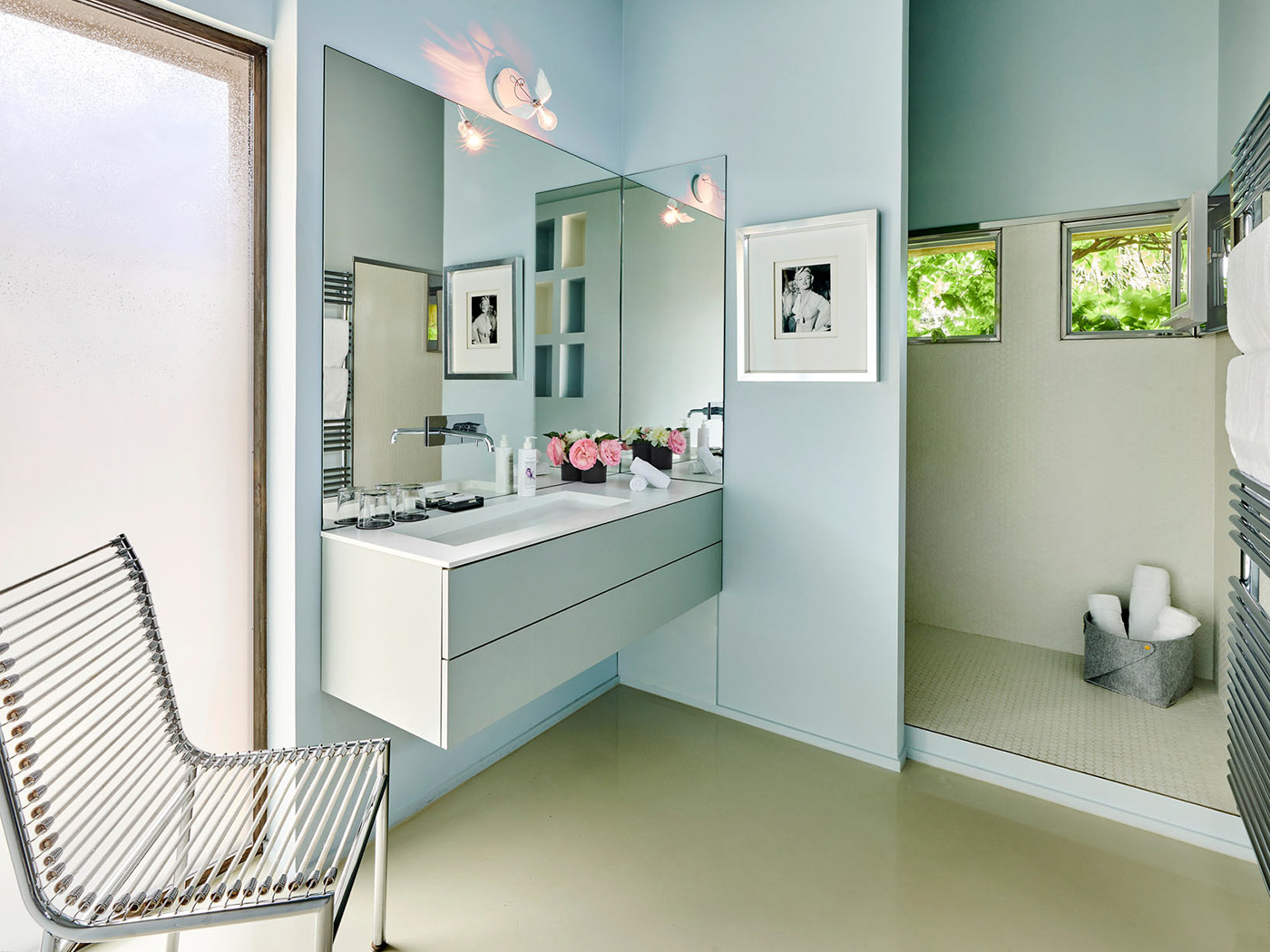 Les Andeols Junior Suite R 06