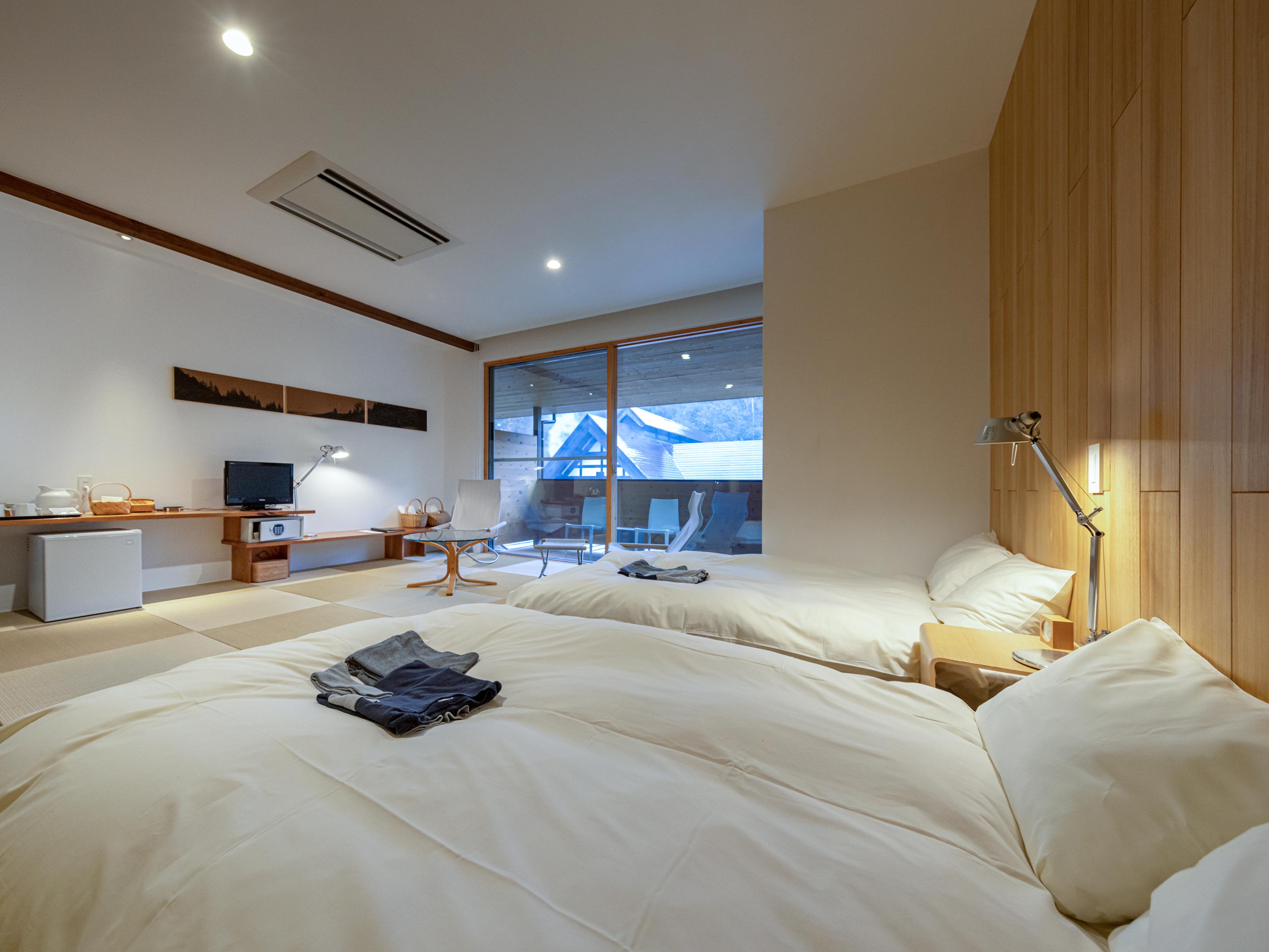 Satoyama Jujo 305 Tatami Twin R 02