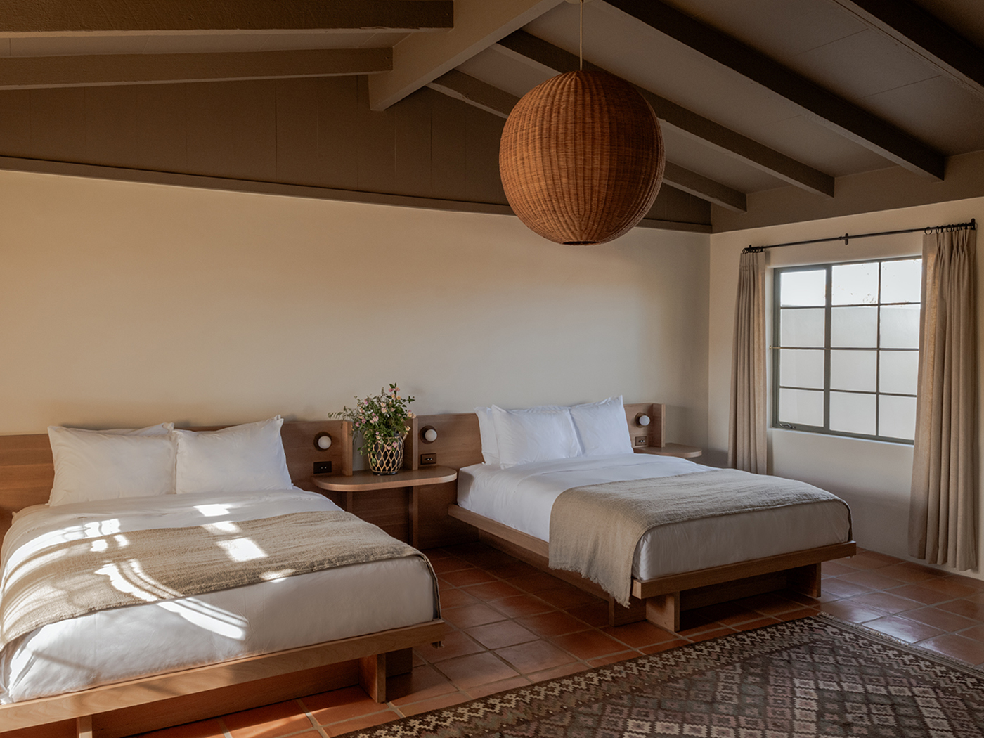 Sunrise Double Queen Ada Be 02