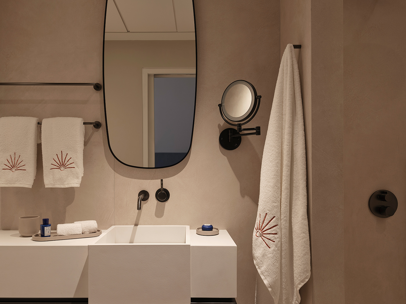 Amyth Grande Luxe R 06