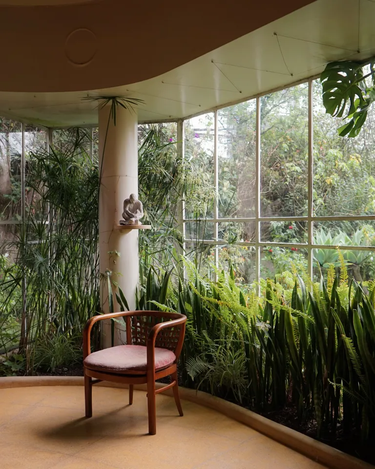 002 BP Quito 20Th Architecture