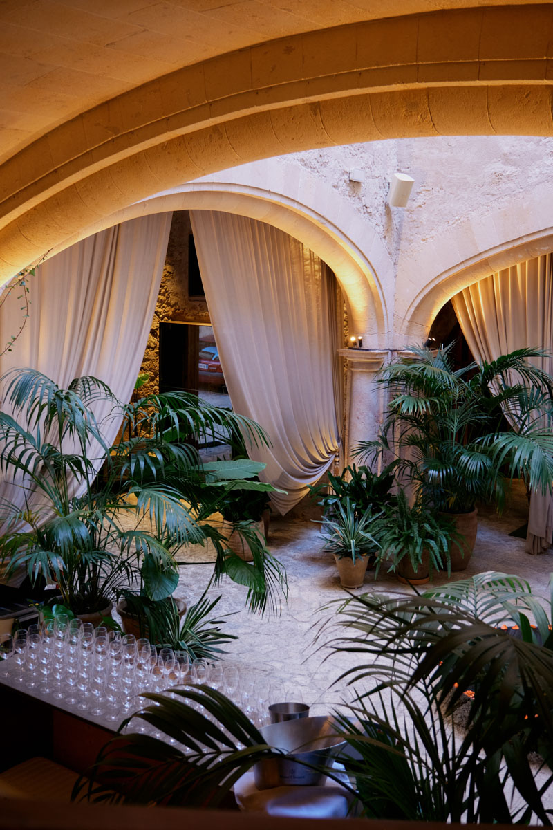 Arena Day One Nobis 01