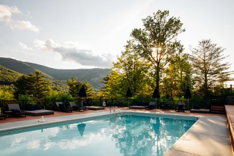 G 10 Scribners Catskill Lodge