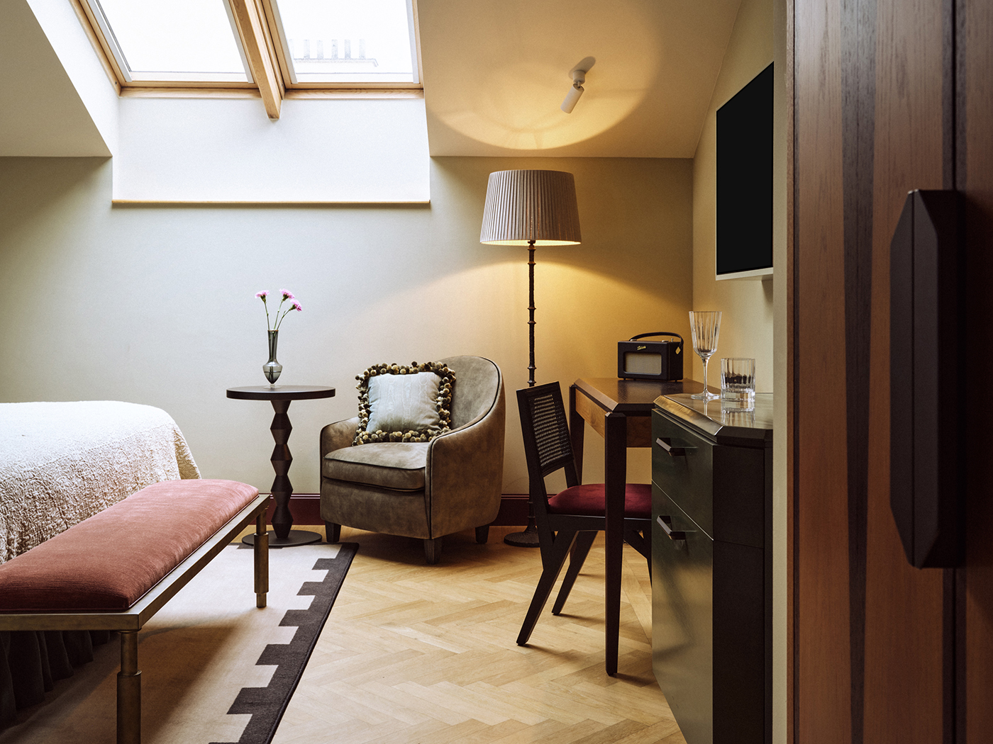 Sir Prague Sir Supreme V2 R 01