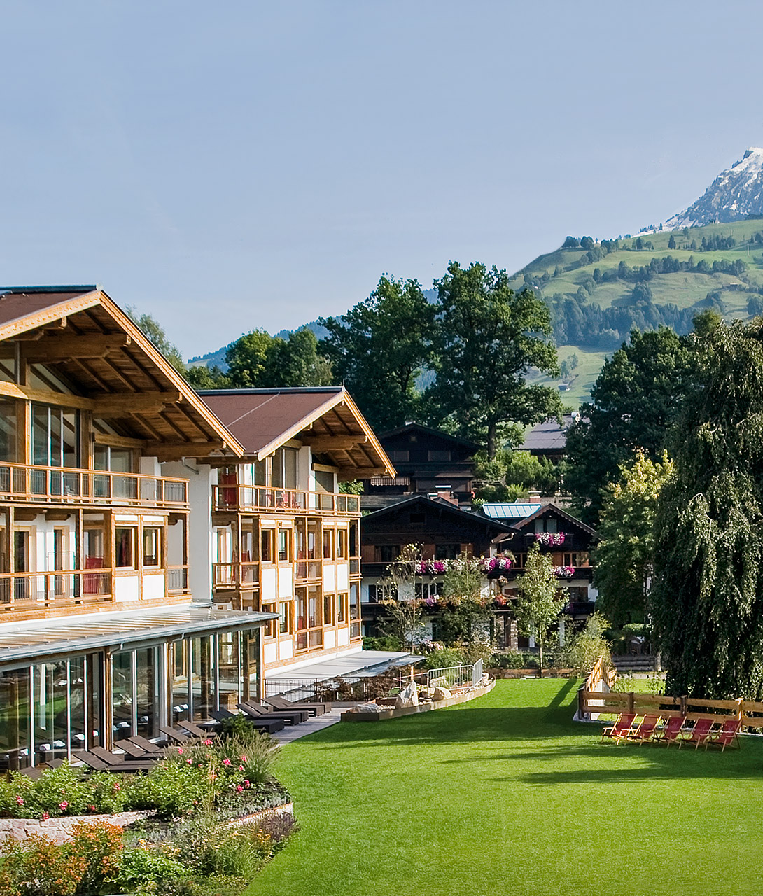 hotel-kitzhof-mountain-design-resort-architecture-garden-mountain-view-a-01-x2-1.jpg
