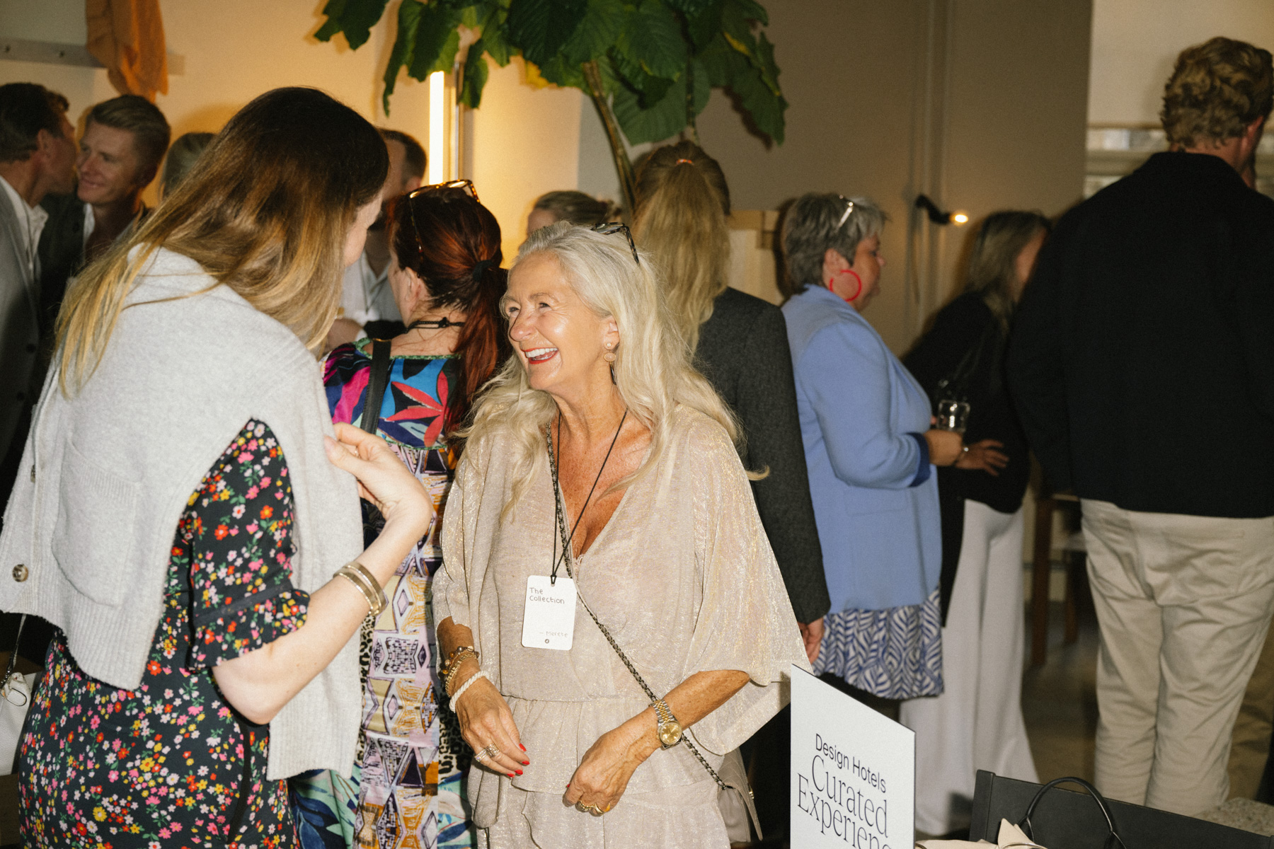 DH24 SALES CE Copenhagen Travelpro 15