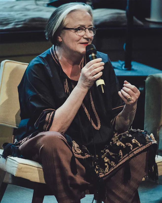 5Cabcab3e37c546c4c254241 Story 01 Li Edelkoort 02