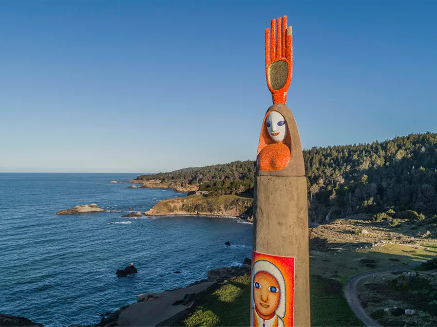 00 Nicole Von Gierke Timbercove