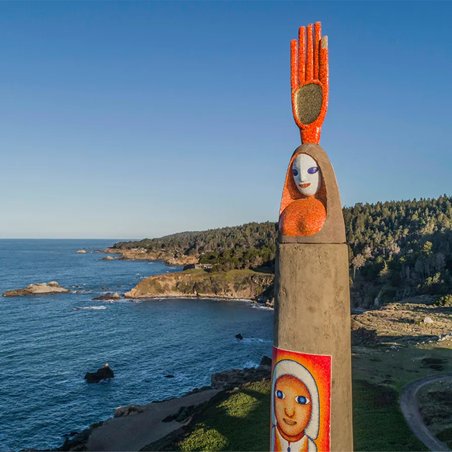 00 Nicole Von Gierke Timbercove