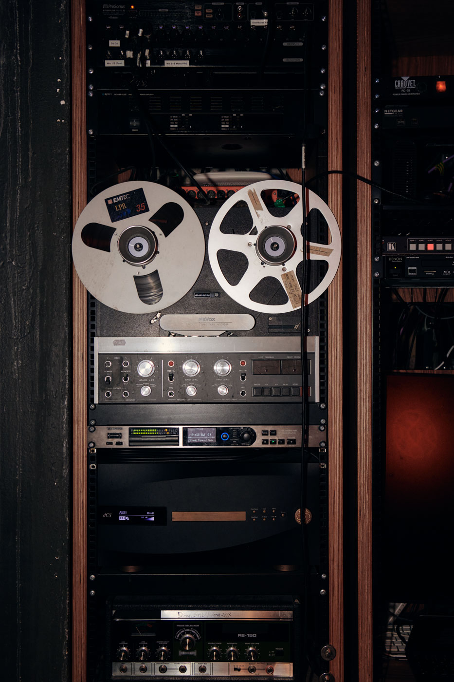 DH24 CE London Travelpro 11