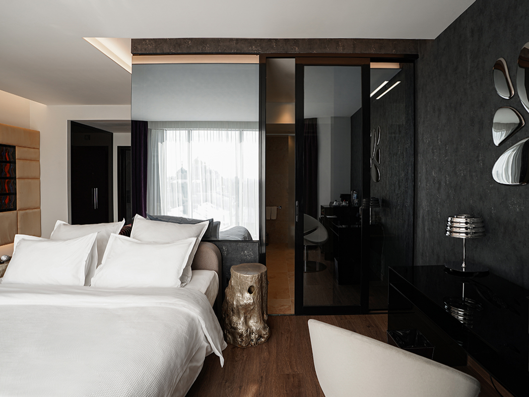 11 Mirrors Signature Premium Room V3 R 04
