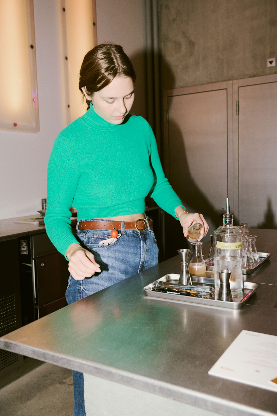 DH24 SALES AEW Geneva Travelpro 07