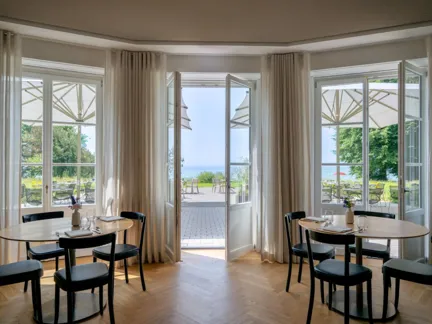 13 DH Water Centered Stays Seegut Zeppelin Restaurant Terrace
