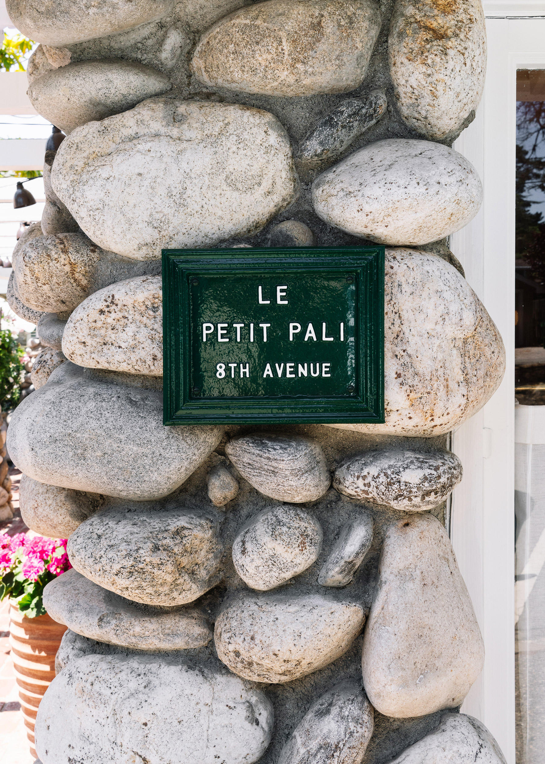 G 02 Le Petit Pali At 8Th Ave