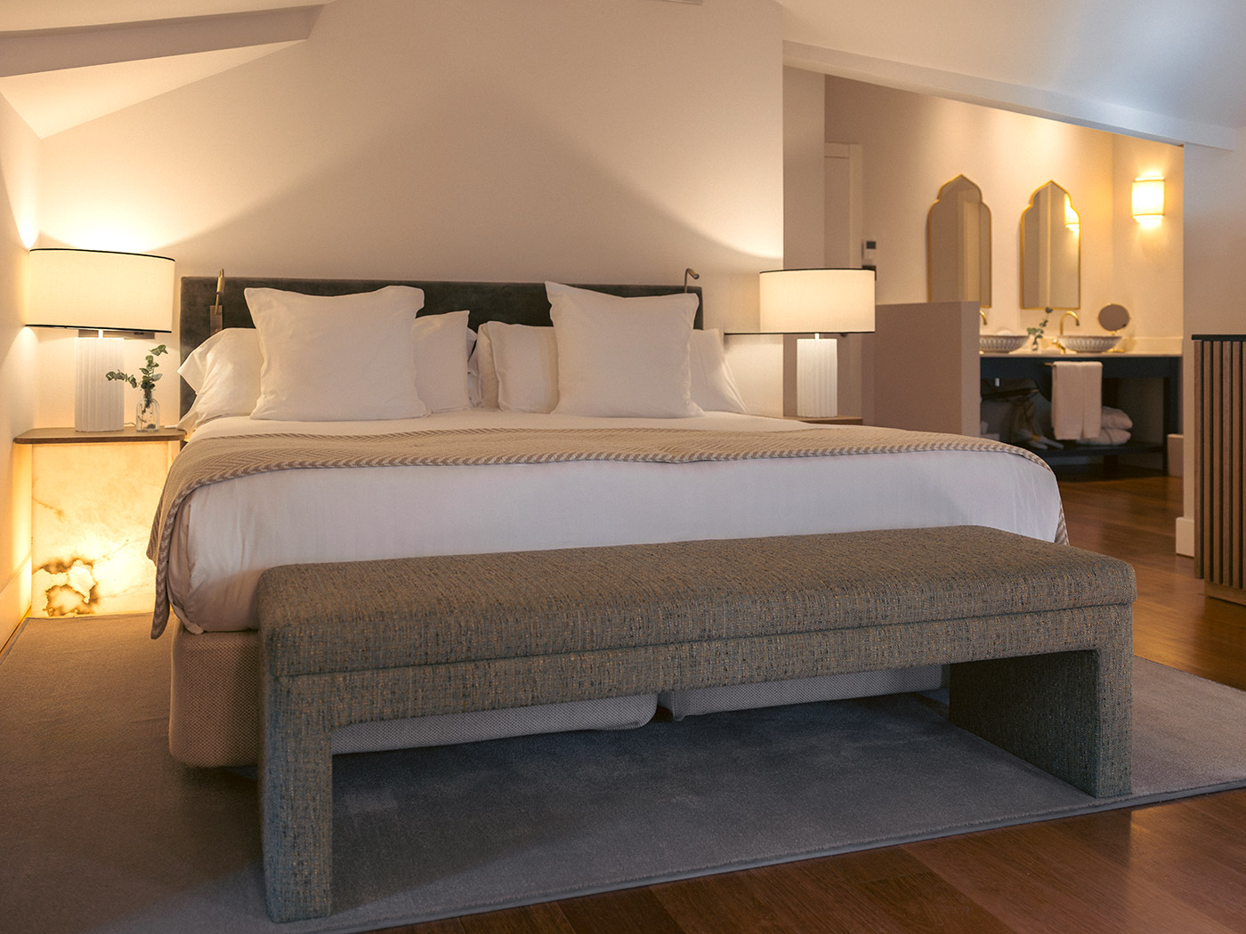 Hospes Palacio De Los Patos Deluxe Double Room V5 R 07