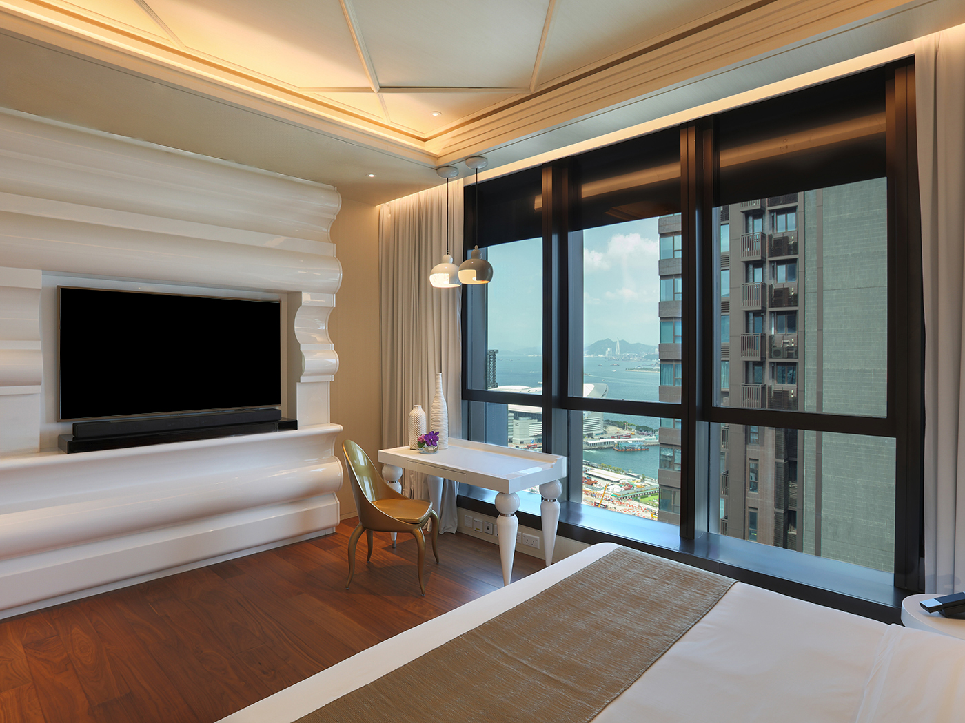 Mira Moon Penthouse Suite R 06