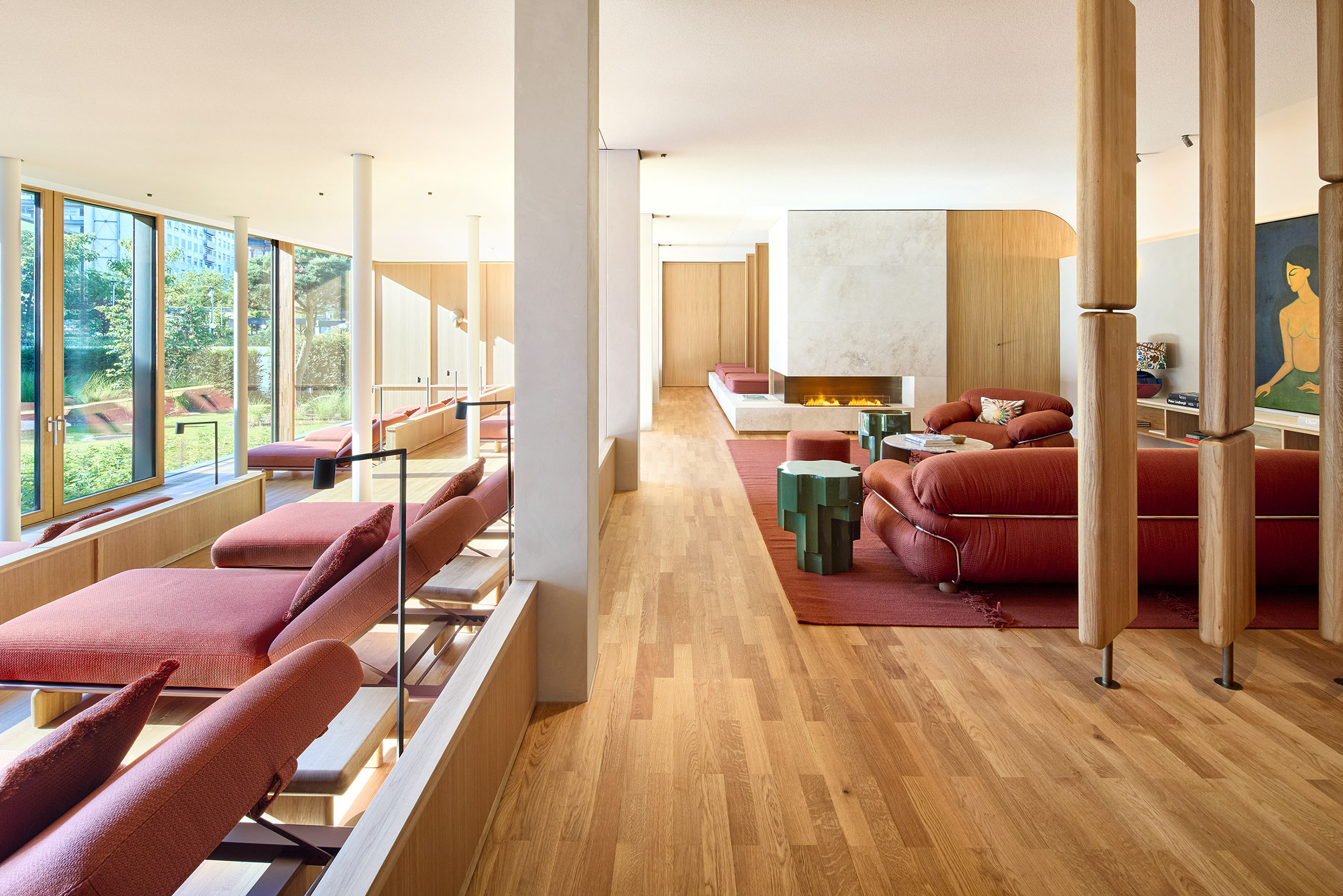 G 23 La Maison Hotel