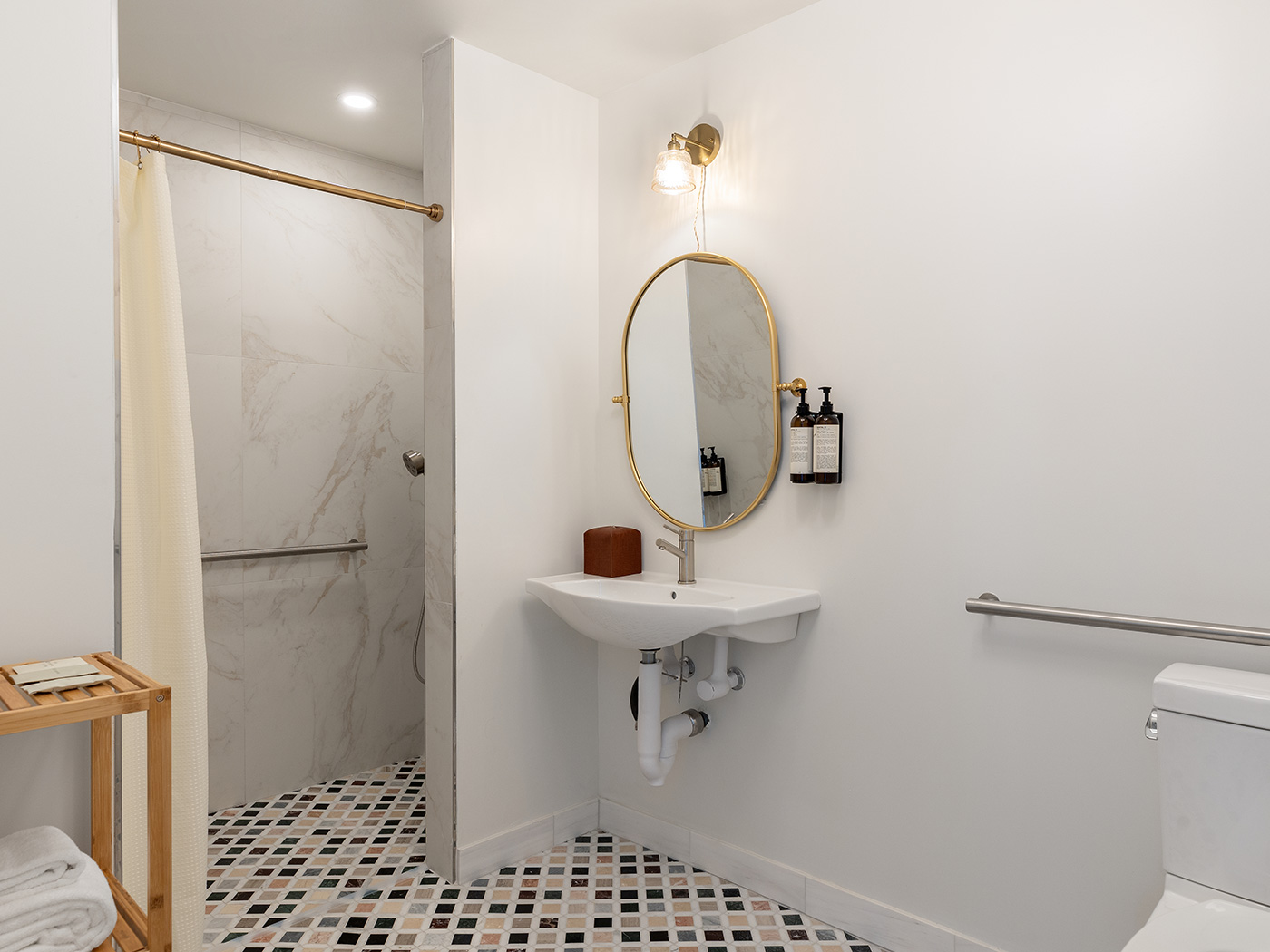 Granger Hotel Skyline Deluxe Corner King R V2 07