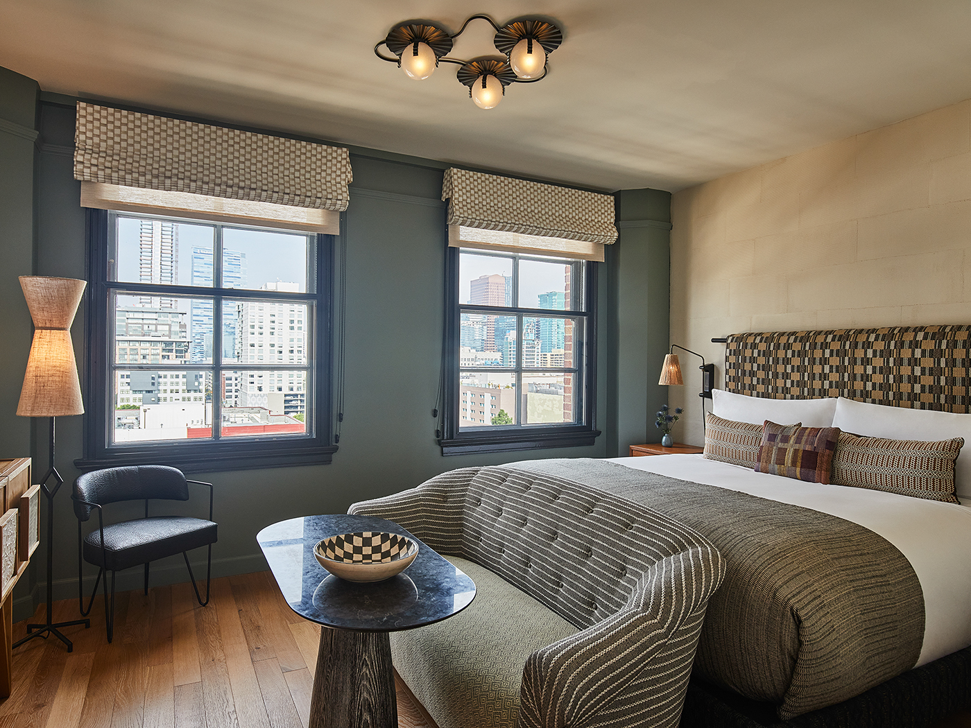 Downtown LA Proper Premier King View V3 R 01