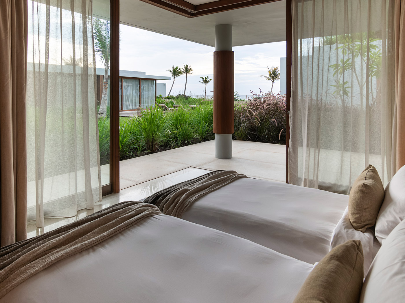 Cap Karoso 3 Br Beachfront Villa R 09