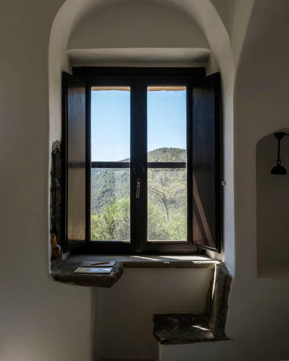 DH26 Article Retreats 20A