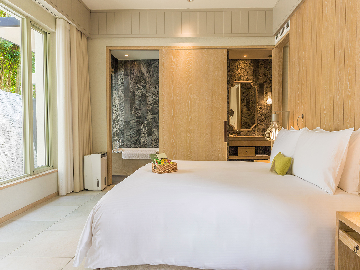 Gloria Manor Deluxe Suite V2 R 1