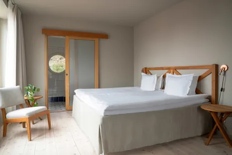 G 04 Hotel J