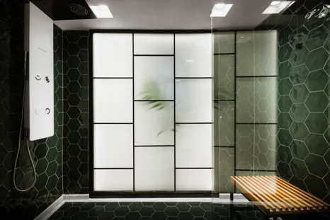G 14 The Bold Type Hotel