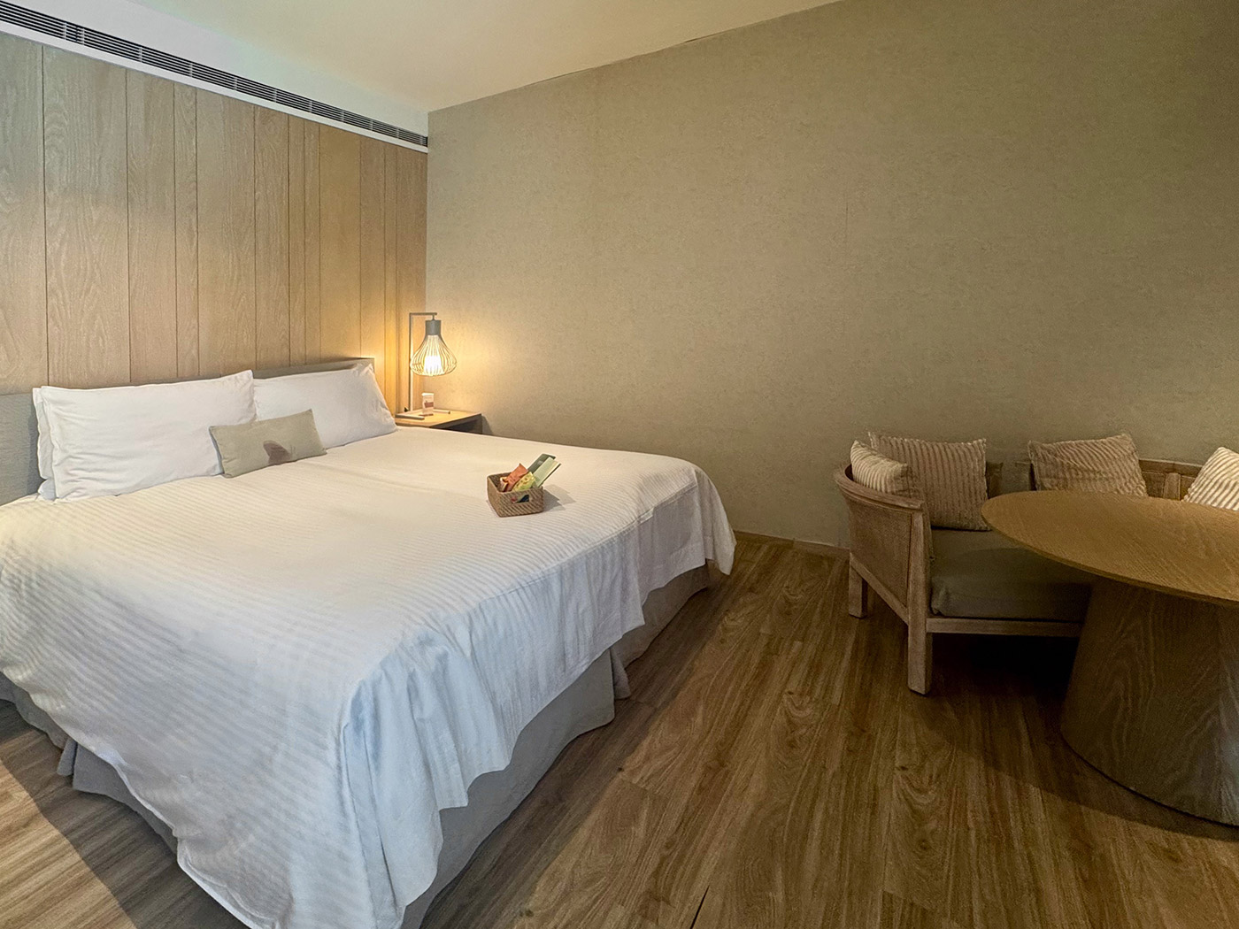 Gloria Manor Accessible Room R 02