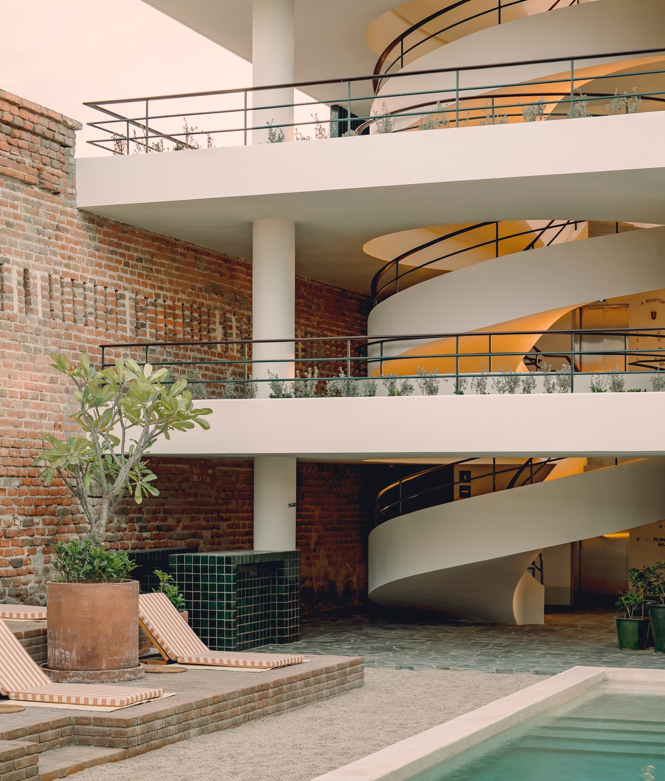 Baja Club Hotel Theme Box 01 Rejuvenate 3