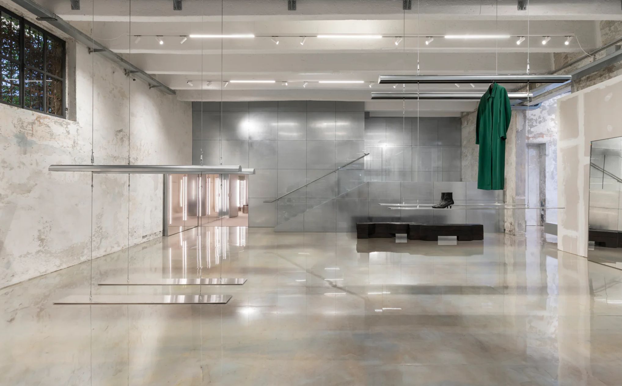 Journal Article Nina Yashar Milan 08.1