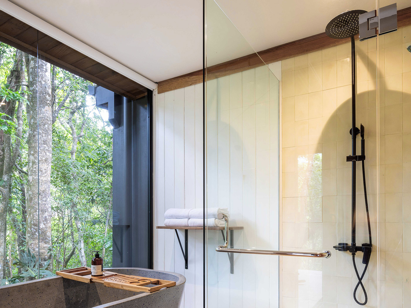 Hotel Belmar Cloud Forest Studio Connecting R 07