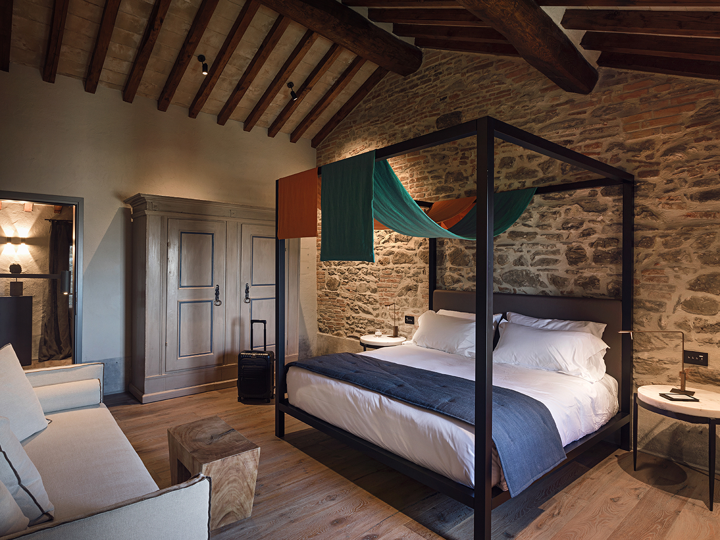 Rastrello Junior Suite R 02