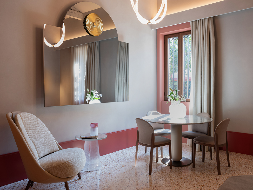 Elizabeth Unqiue Venice Suite Garden View R 07