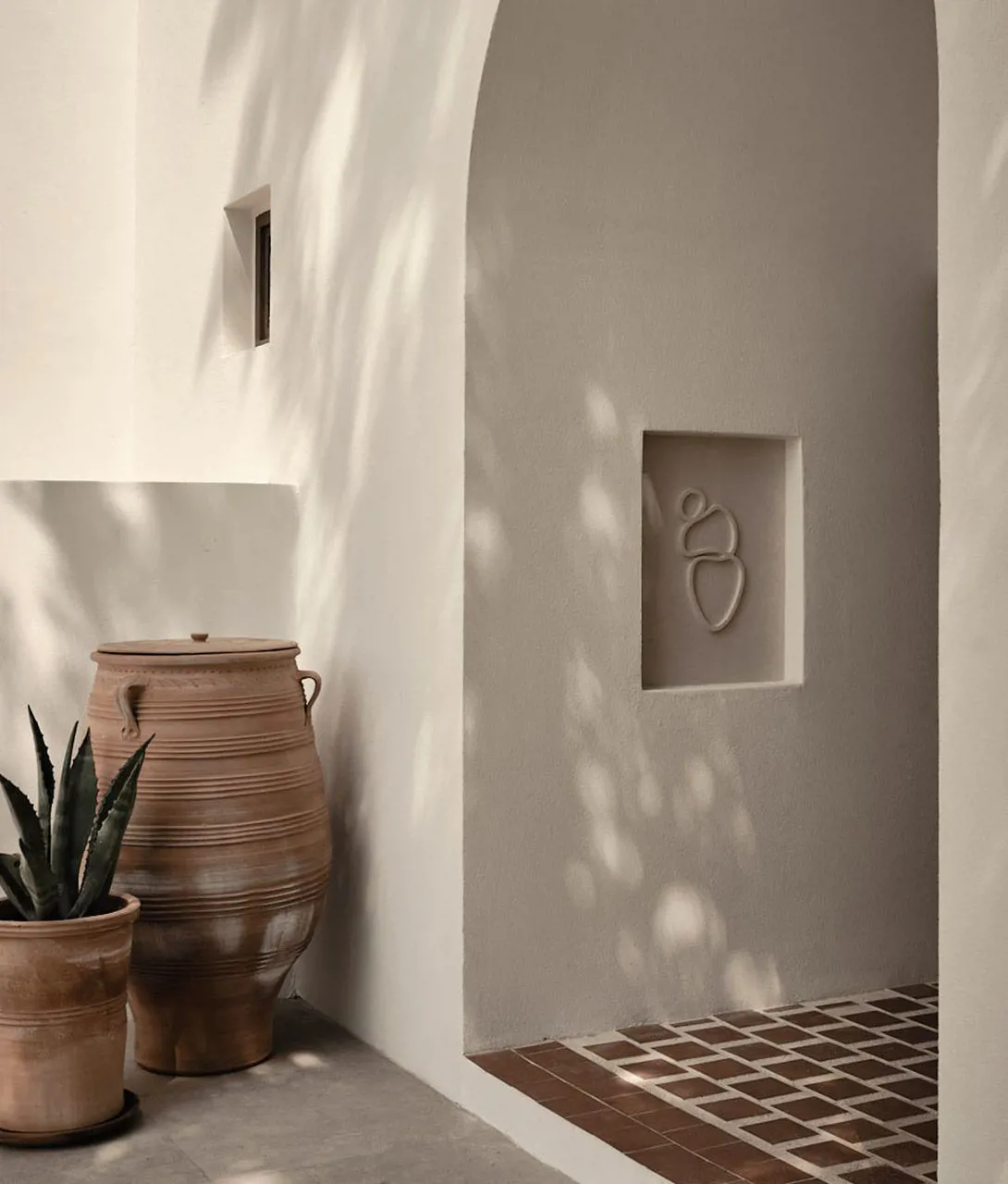 Parilio Design in Paros