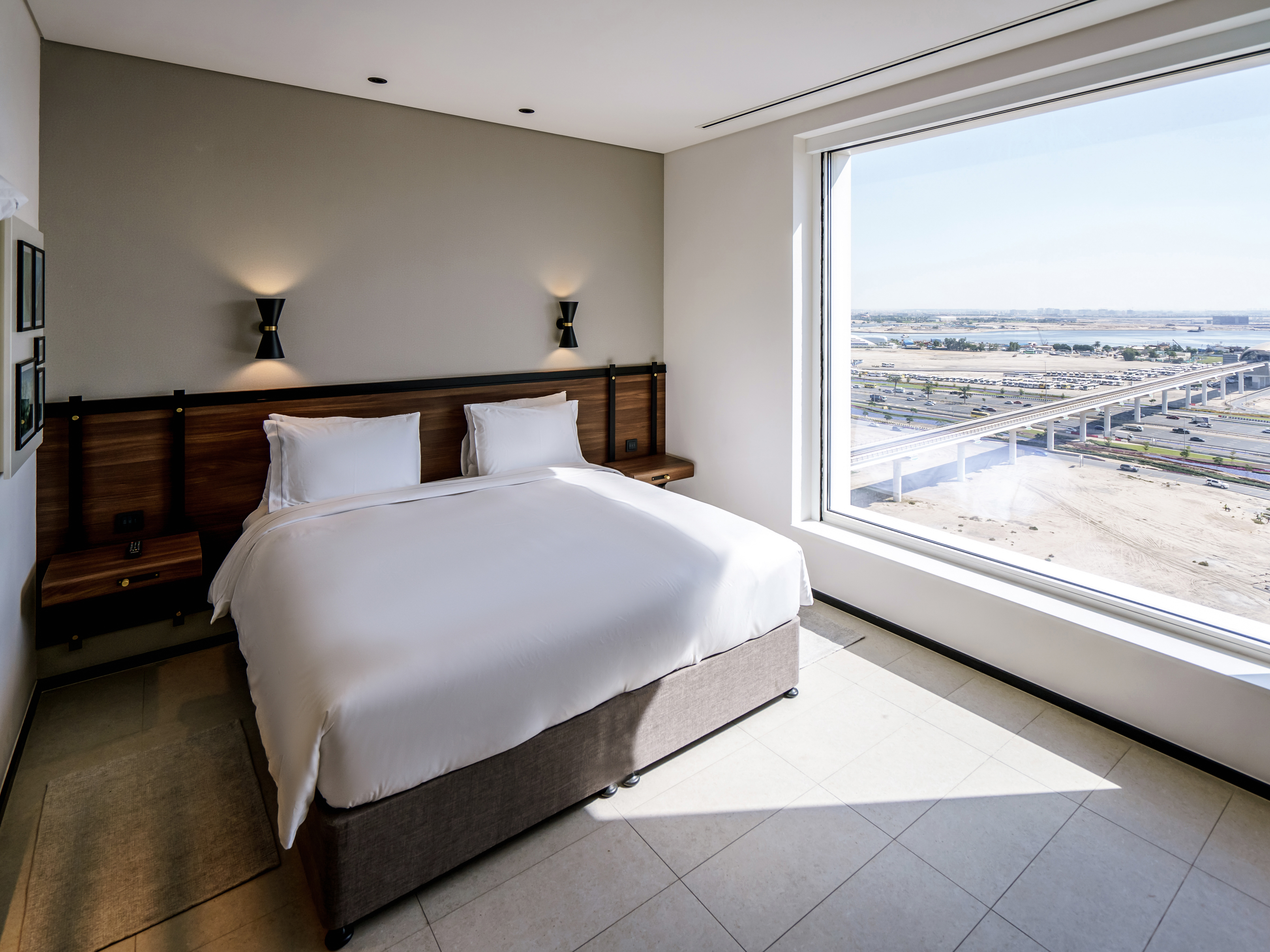 Form Hotel Dubai Ideal V2 R 4