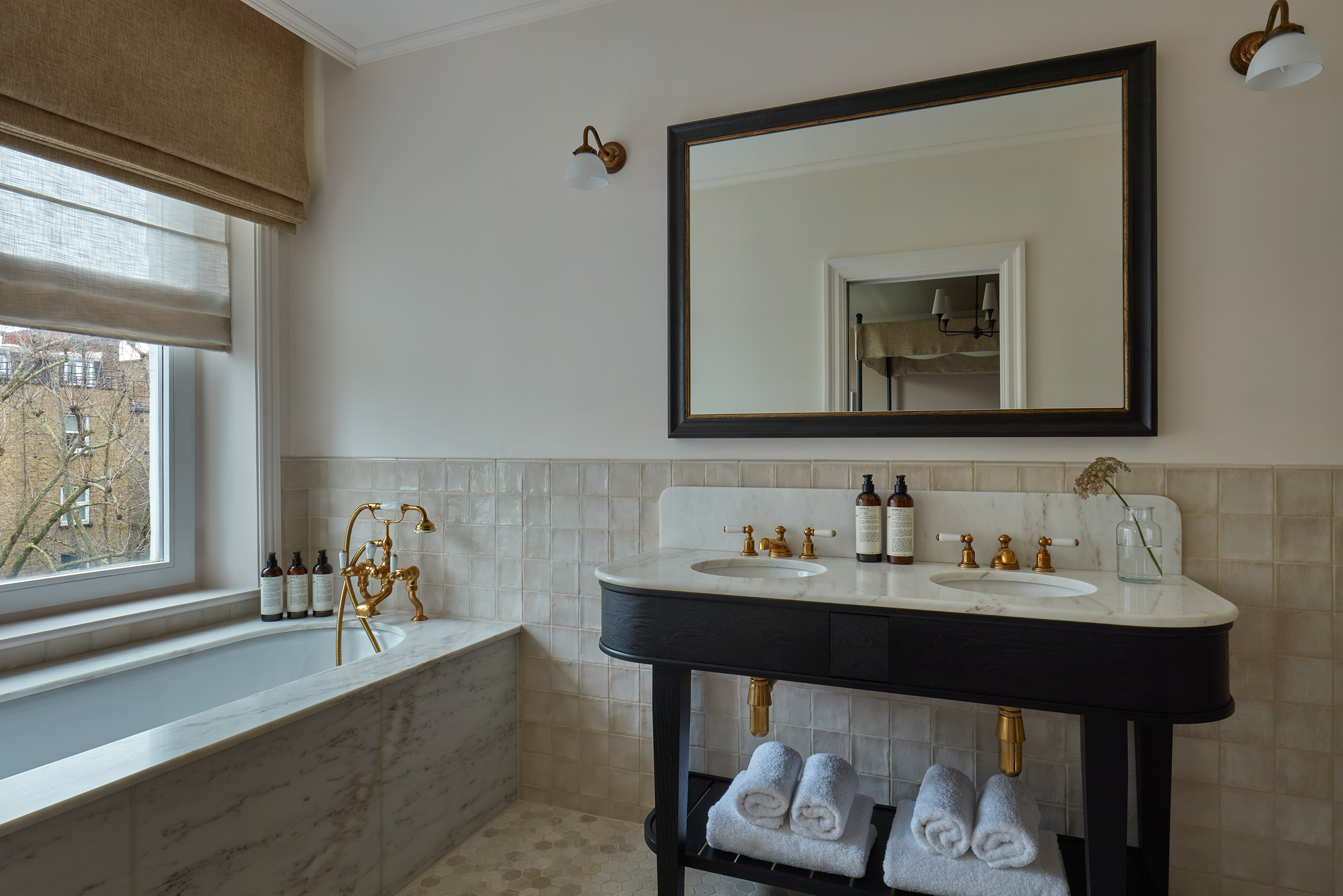 G 29 Templeton Garden London Rooms