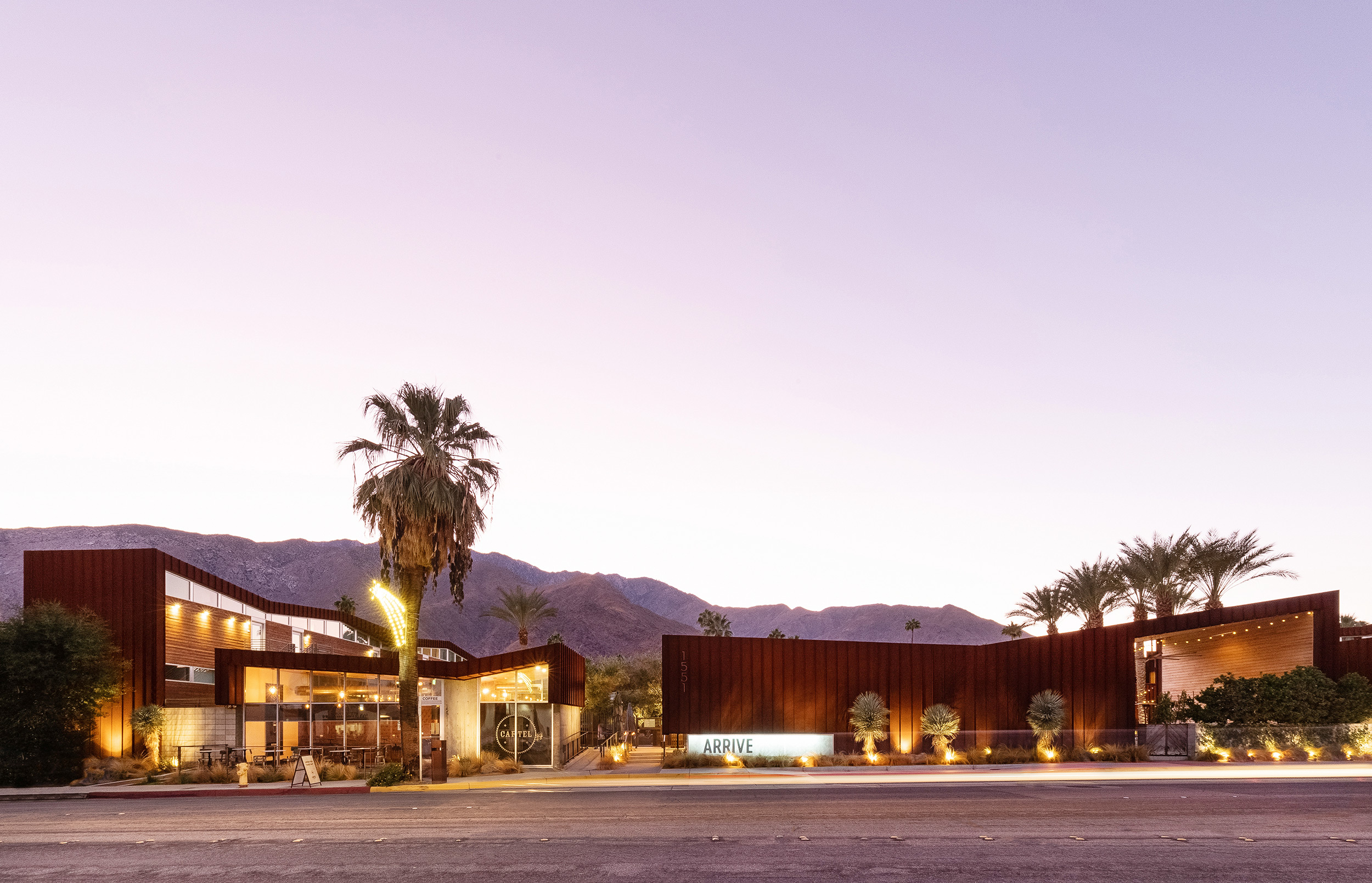 G 18 Arrive Palm Springs
