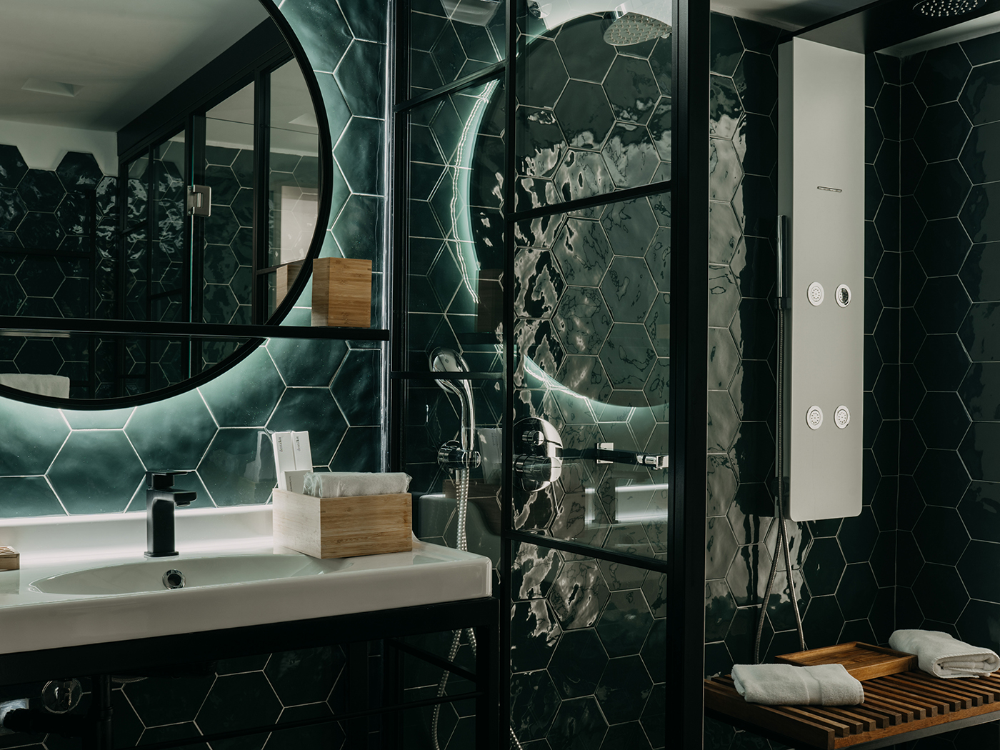 The Bold Type Hotel Signature Suite V2 R 06