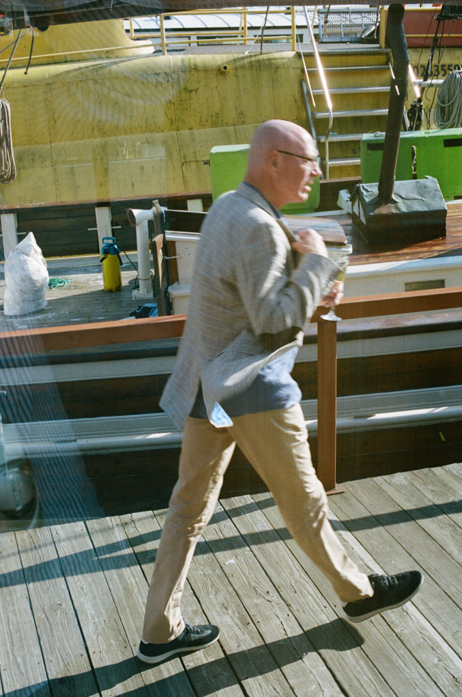 DH24 CE Amsterdam Travelpro03