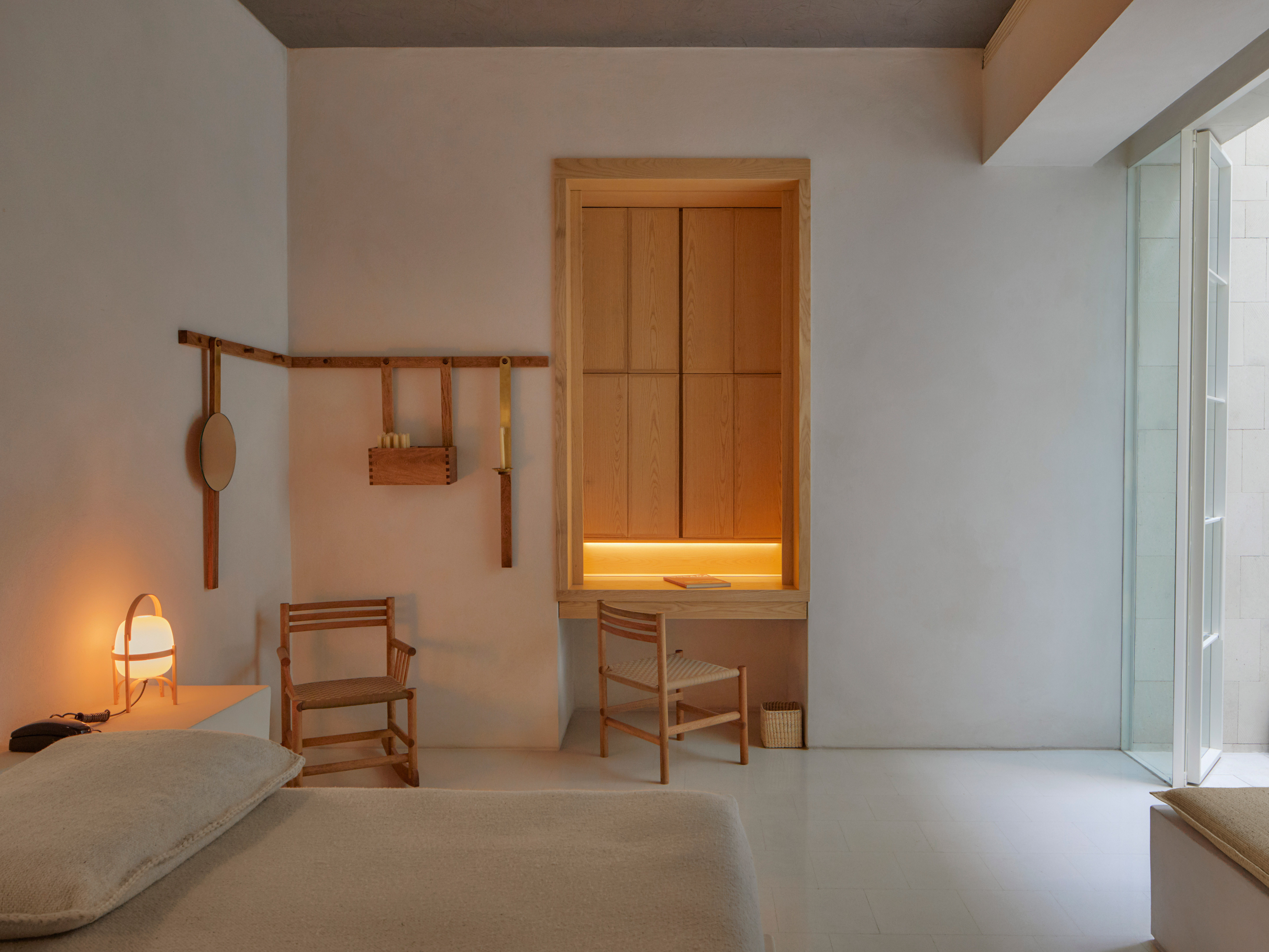 Circulo Mexicano Patio Room R 01