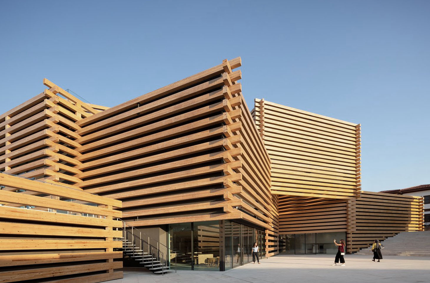 05 The Bilbao Effect Bp Omm (1)