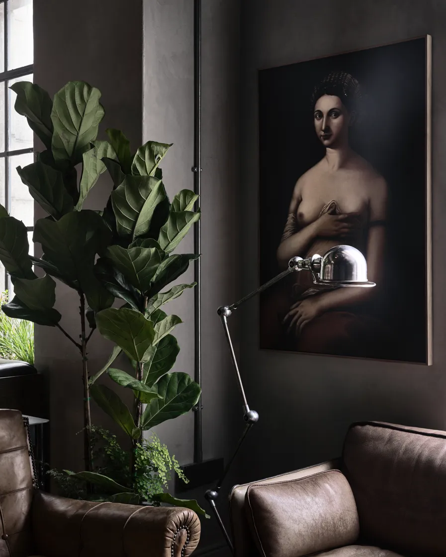 004 Gorgeous George Lobby Painting