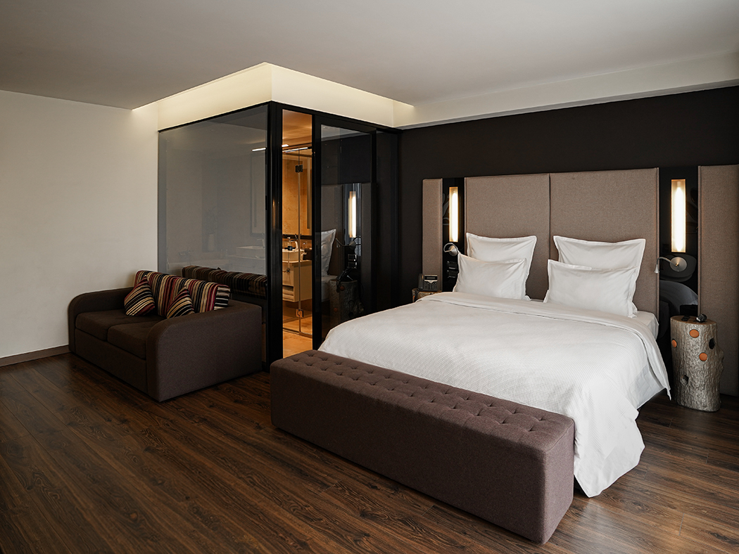 11 Mirrors Signature Premium Room V3 R 02